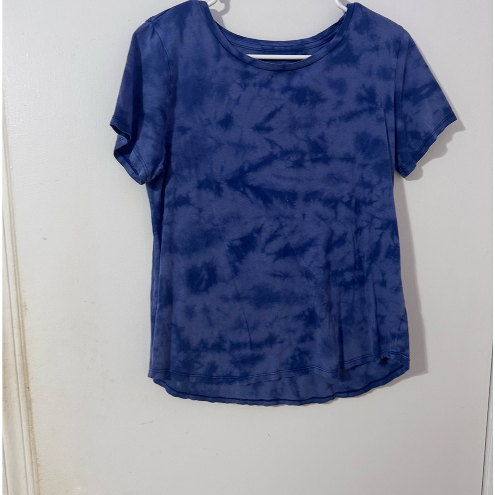Old navy tshirt
